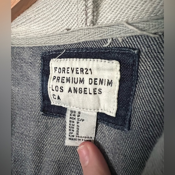 Forever 21 Denim Hoodie Jacket VINTAGE - Picture 3 of 5